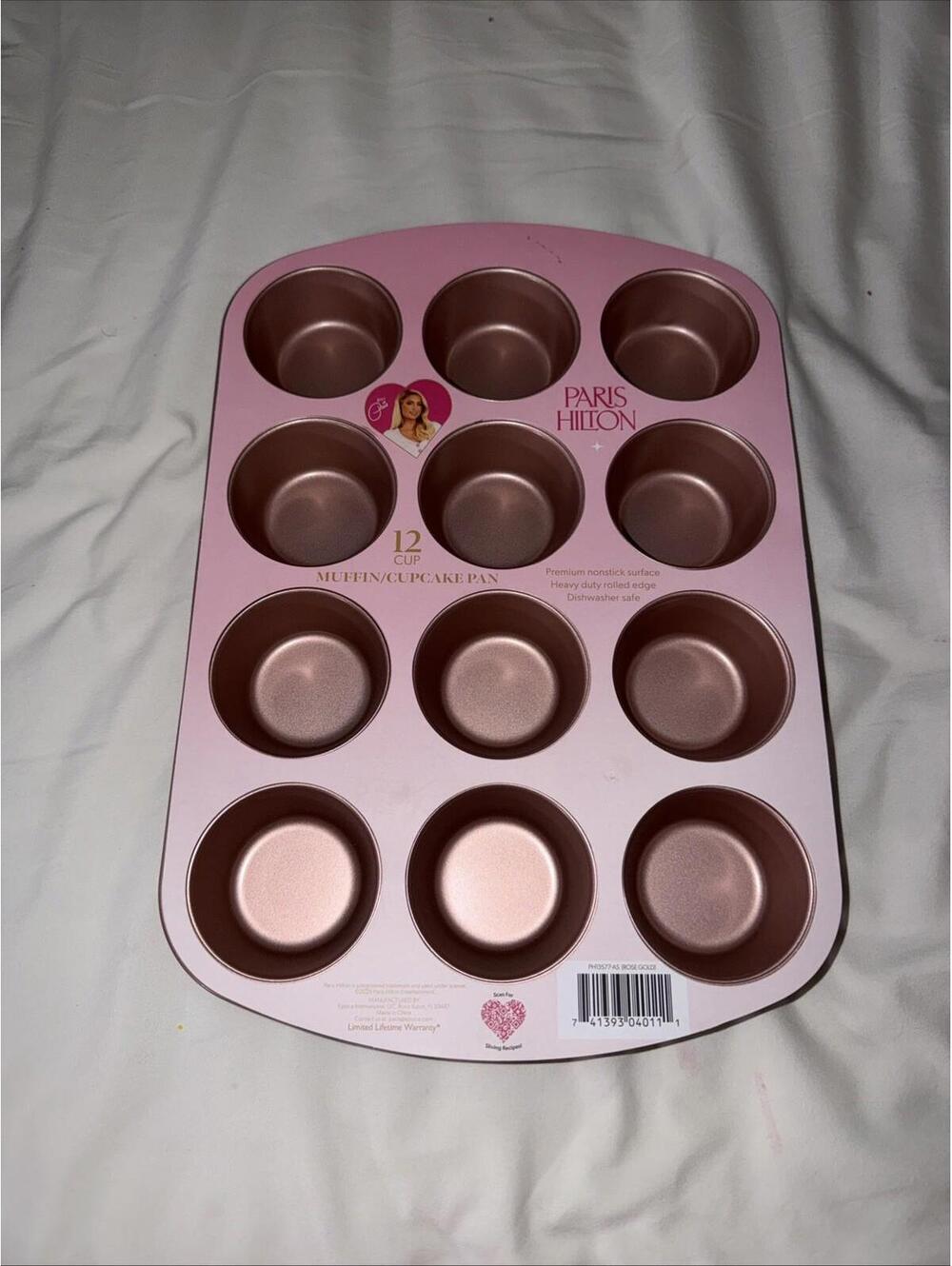 PARIS HILTON MUFFIN/CUPCAKE PAN X12 Rose Gold  PARIS HILTON PAN